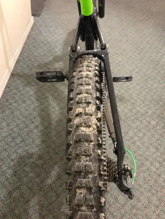 Downhill bike.  in Mountain in Calgary - Image 5