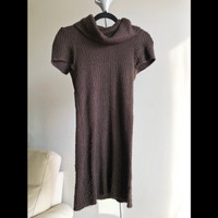 NEW - Short Sleeved Knit Women Sweater Dress Tunic (Size M)