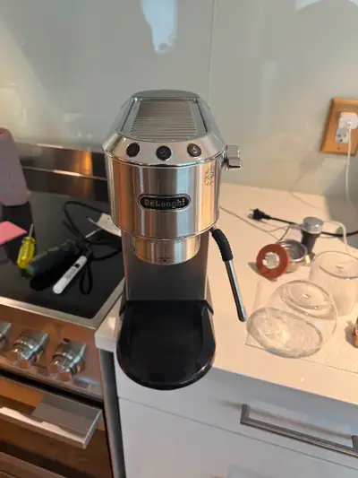 Like new. 6 months old. Excellent condition.
