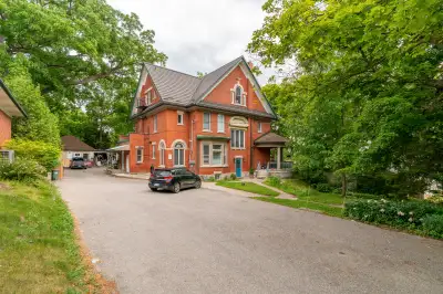 2 Bedroom Plus Den Top Floor Downtown Guelph