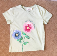 H&M 6-8 Floral Grey  Tee Tops, Shirts & T-Shirts For Girls