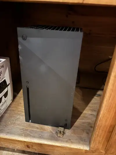 xbox series x 1TO plus 16 jeux xbox one et series x, View more