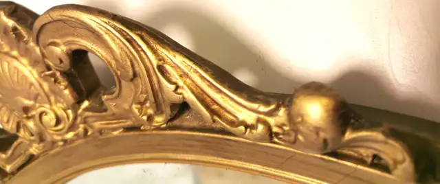 Vintage Italian Gilded Wood Oval Wall Mirror Ornate Rococo Shell in Home Décor & Accents in Markham / York Region - Image 8