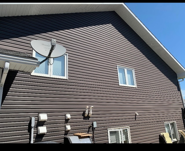 Available September 1st 3 bedroom house please read add! Long Term