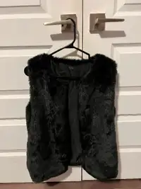 ALDO Faux Fur Open Front Sleeveless Vest in black