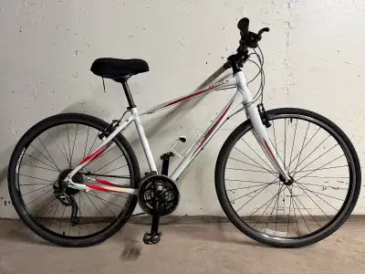 Hybride Giant Escape LiV Deore Carbon Aluminium Médium 5.5-5.10’, View more