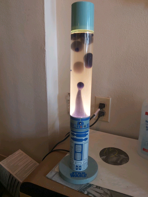 R2D2 star wars lava lamp rare  in Toys & Games in Kingston