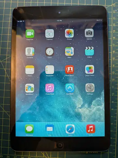 Cellular iPad mini 32GB on iOS 7.0.6, View more