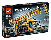 LEGO TECHNIC Mobile Crane SET 8053 BRAND NEW RETRIED