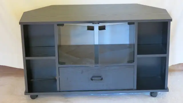 TV AUDIO Stand / Cabinet in TV Tables & Entertainment Units in Cranbrook - Image 6