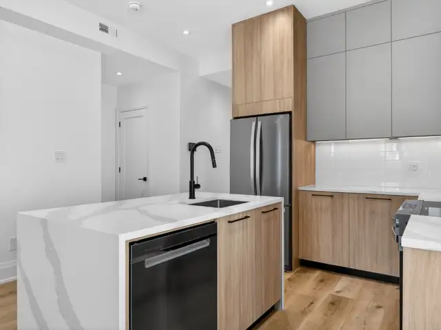 2 Bed, 2 Bath Apartment - 28 Norcross Road, Unit 3 in Long Term Rentals in City of Toronto - Image 9