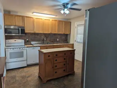 house rental, (main floor)