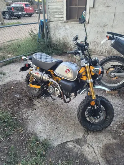 2023 Honda Monkey -Full Yoshi pipe (have removable spark arrester screen as well) -Ohlins 3 way adju...