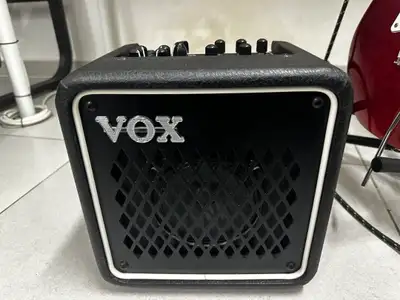 VOX Mini Go 3 great portable guitar amp with built-in drum machine/rhythm section & multiple effects...