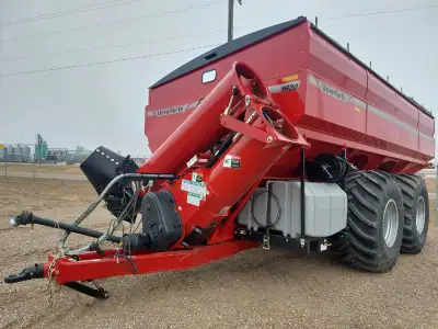 2024 1620 Unverferth grain cart for sale 1620 stock# 911024 Red Located @ Alberta Ag Centre in Dunmo...