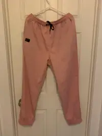 Ladies / Teen Sz XL Pink Cargo Pants - 15$. 