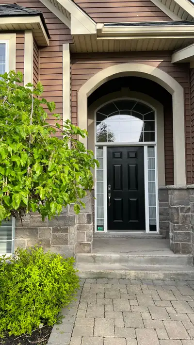 3 Beds 1 Bath Apartment