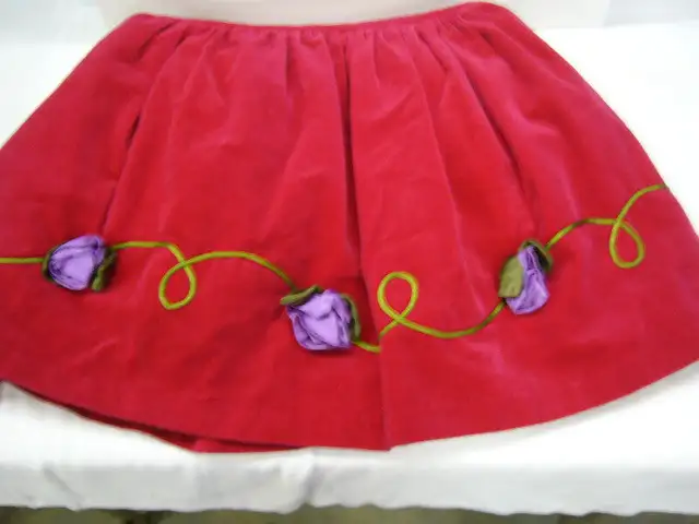 RED CHRISTMAS CHILD’S DRESS in Kids & Youth in Dartmouth - Image 4