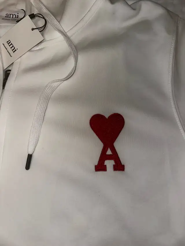 AMI Paris Zip Hoodie White XL – Ami de Coeur Logo  – 100% Au62864744462723122