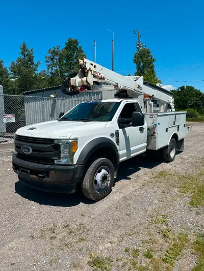 2017 Ford F550 Altec AT40G Bucket Truck 6.7L Diesel Automatic 161,000 miles Altec AT40G 45FT Working...