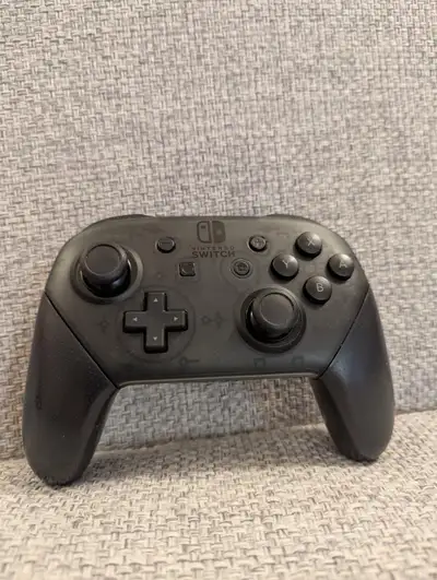 Nintendo Switch Pro Controller, View more