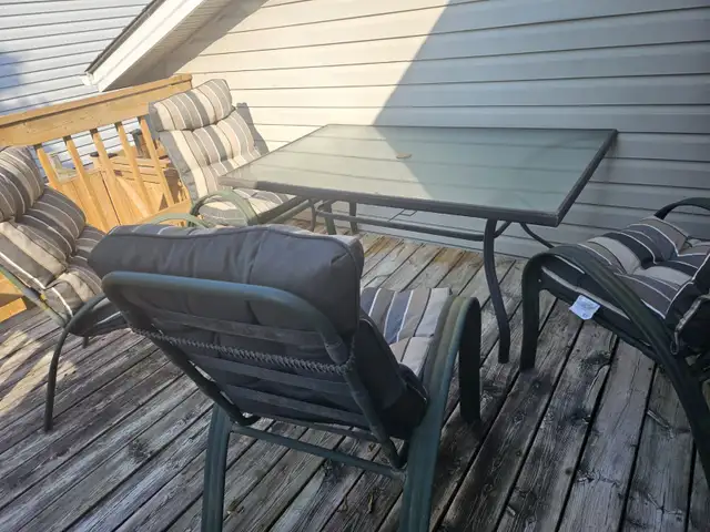 Garden/Outdoor chair set for sale in Patio & Garden Furniture in Windsor Region - Image 4