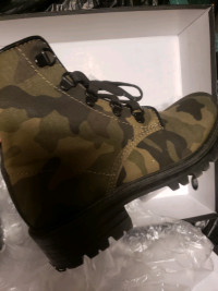 Ladies Designer canvas Army boots size 7