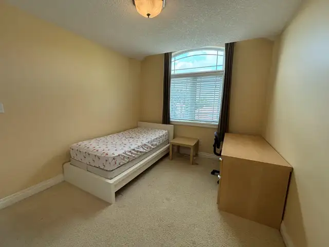Room in Kitchener-Conestoga College Doon /Cambridge campus in Room Rentals & Roommates in Cambridge - Image 8