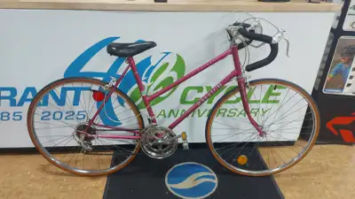 Raleigh Record Women's Vintage Road Bike (Cash Only), View more