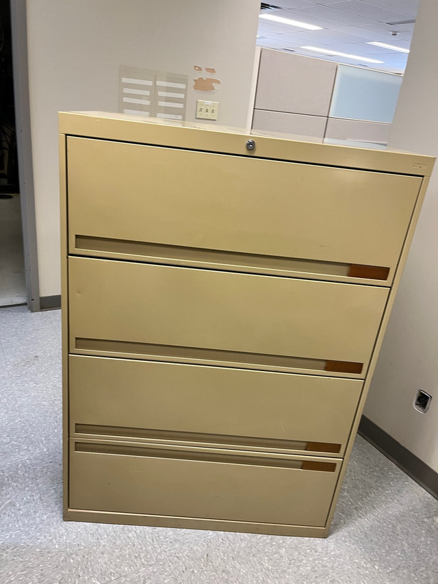 Good used filing cabinet | Bookcases & Shelving Units | Lethbridge | Kijiji