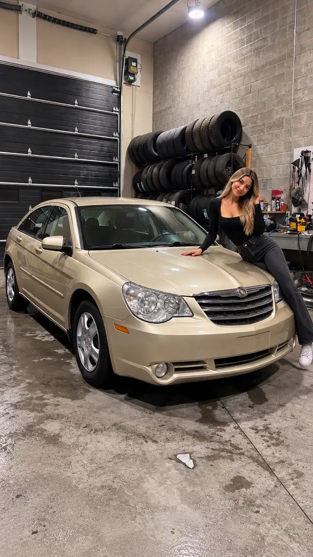CHRYSLER SEBRING 2010 — ONLY 64,000 KM
