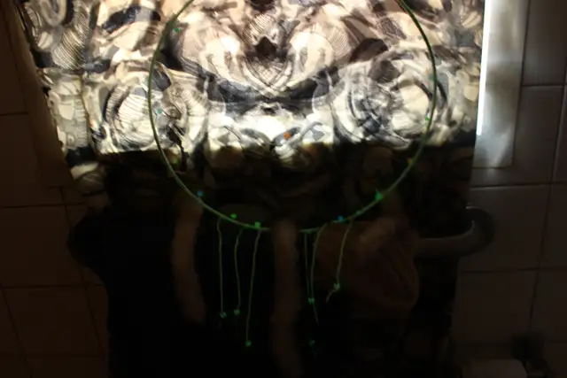 tres gros dream catcher (capteur de reve) glow in the dark in Home Décor & Accents in Gatineau - Image 4