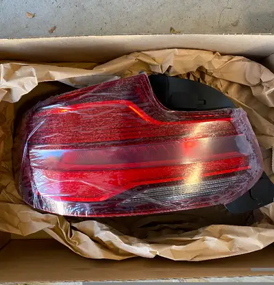 Brand new rear left tail light. Fits F87 230i, 230iX, M2, M2 Competition, M240i, M240iX Part #: 6321...