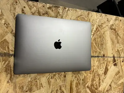 104 ads for macbook air 2020 in Laptops in Canada | Kijiji