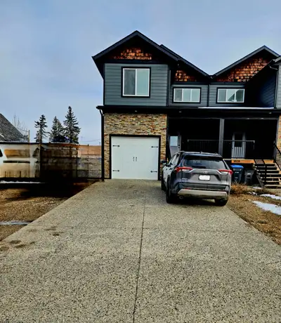 Fully furnished 2-bedroom basement suite in the heart of Dawson Creek. Perfect for professionals, wo...