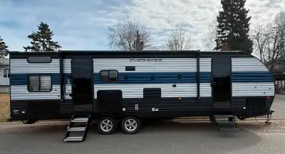 2021 Cherokee 264DBH $36,000 obo Very spacious clean trailer Factory installed solor panels on the r...