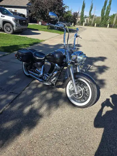 2003 road star 1600 New intake boot, sparkplugs, Vance & hines short shots, carb clean and rejeted,...