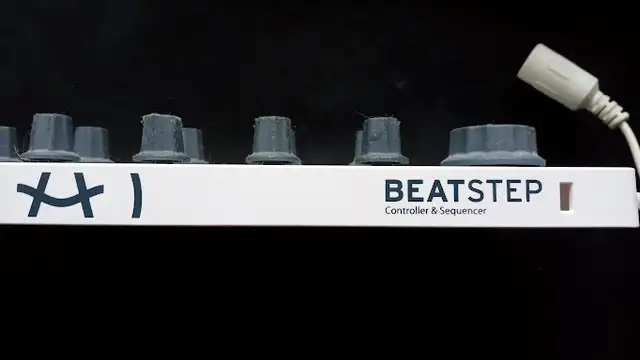 Arturia Beatstep Controller & Sequencer for Synthesizers in Pianos & Keyboards in City of Halifax - Image 7