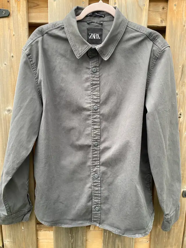 Men's ZARA Grey Long-Sleeve Button-Down in Men's in Ottawa - Image 7