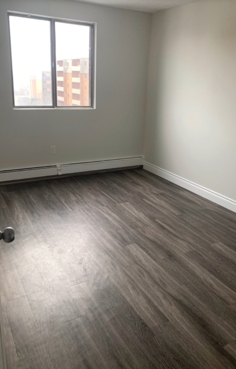 One room for rent in 2 bd apartment in Kipps lane Room Rentals