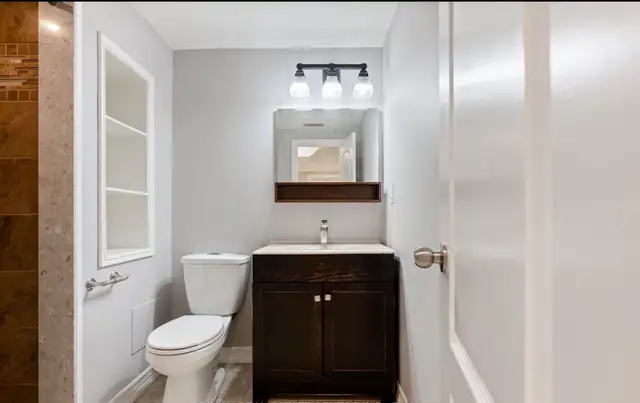 Inclusive 2 Bedroom walkout Basement Orangeville in Long Term Rentals in Oakville / Halton Region - Image 5
