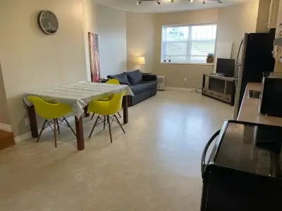 All Included! 1 extra large Apartment 1 Bedroom / 1 Bathroom