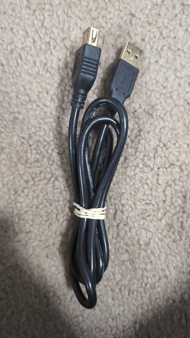 USB A To USB  in Cables & Connectors in Cambridge - Image 2