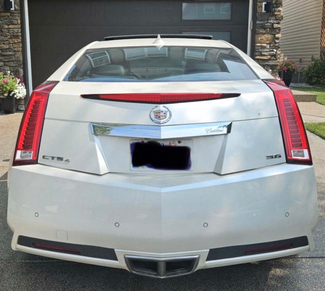2011  CADILLAC  CTS  AWD in Cars & Trucks in Calgary - Image 3