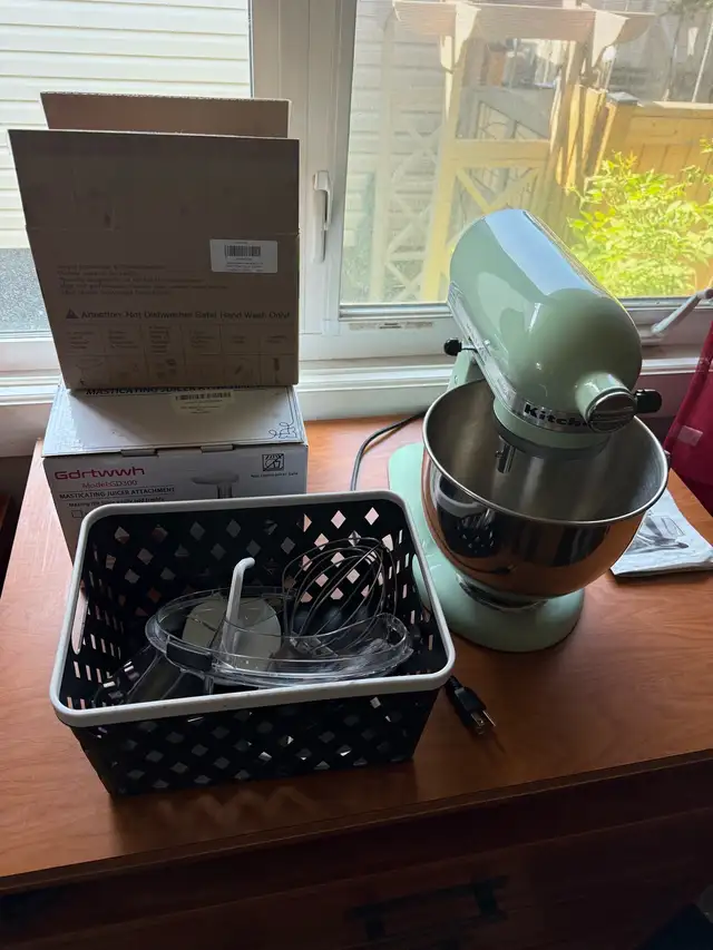 KitchenAid Artisan Mixer - Juicer & Grinder attachments!62864364344833122