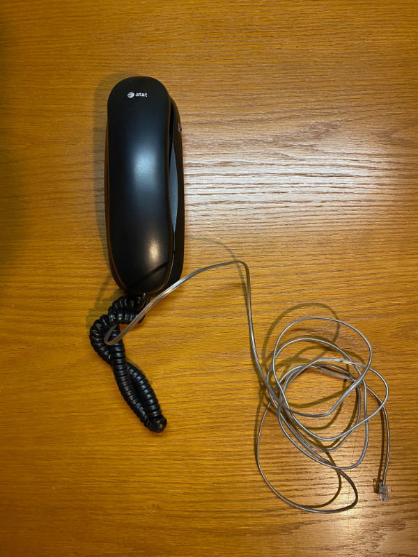 AT & T Phone in Home Phones & Answering Machines in Winnipeg - Image 2