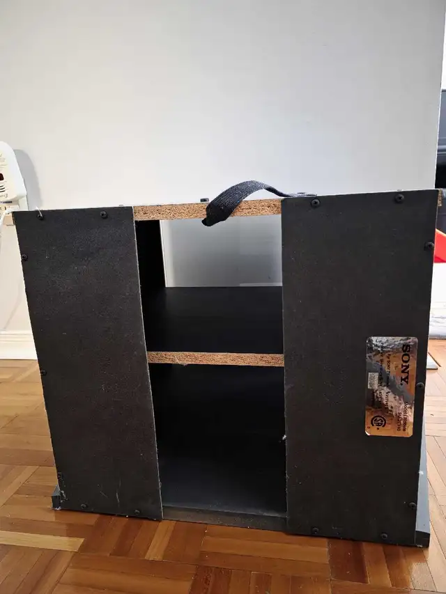 Sony SU-27V40 TV Stand in Video & TV Accessories in City of Toronto - Image 5