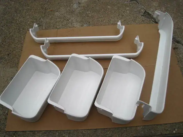 Divers Pieces Réfrigérateur - Refrigerator  Parts in Refrigerators in City of Montréal - Image 2