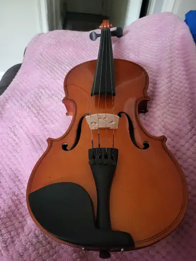This violin is in good condition I do not have the bow for it. Or case Just a friendly note: If the...