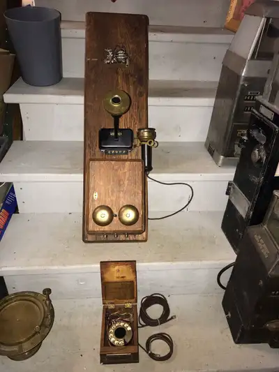 VINTAGE FARM WALL TELEPHONE STROMBERG-CARLSON CHICAGO USA, View more